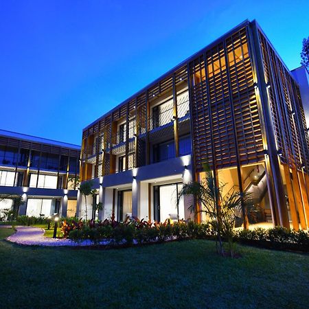 Le Petit Village Boutique Hotel & Spa คัมพาลา ภายนอก รูปภาพ