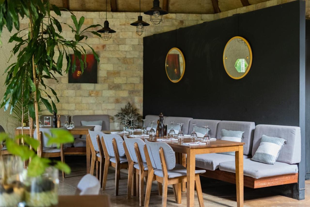 Le Petit Village Boutique Hotel & Spa คัมพาลา ภายนอก รูปภาพ