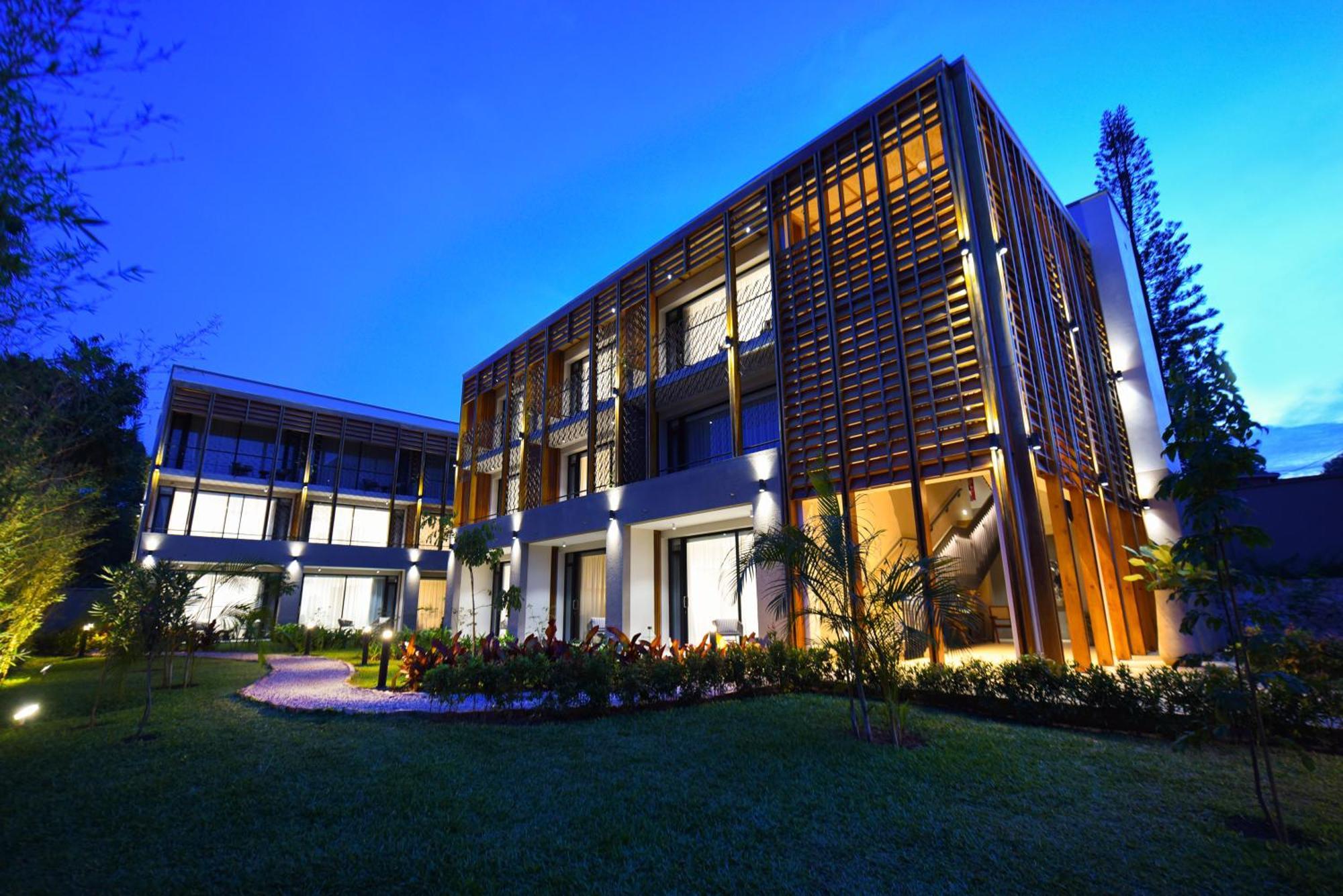 Le Petit Village Boutique Hotel & Spa คัมพาลา ภายนอก รูปภาพ