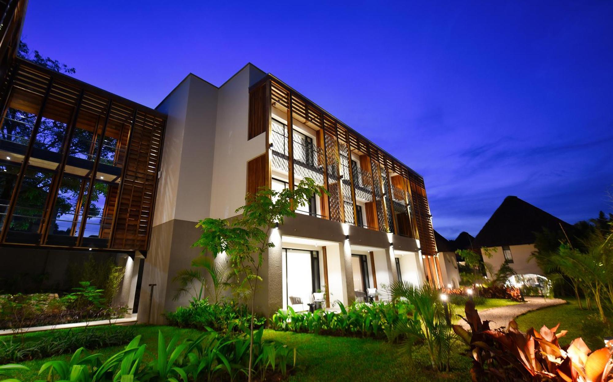 Le Petit Village Boutique Hotel & Spa คัมพาลา ภายนอก รูปภาพ